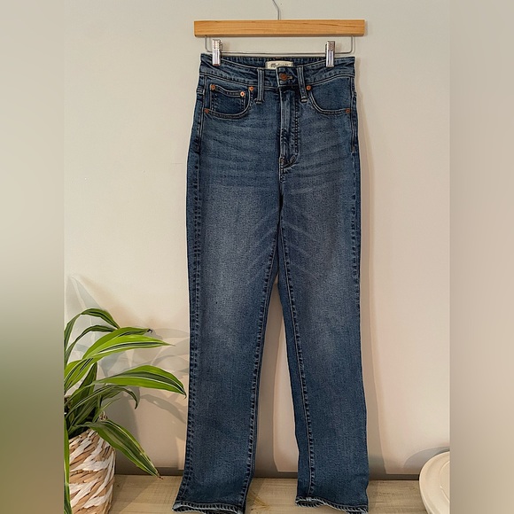 Madewell Denim - 🌟 Madewell Womans Blue Jeans size 24 Tall. High waisted